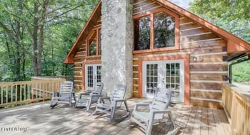 447 Lakeside Rd, Vonore, TN 37885