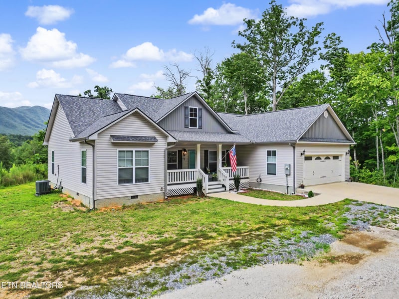 4478 Bruce Ogle Way, Pigeon Forge, TN 37863