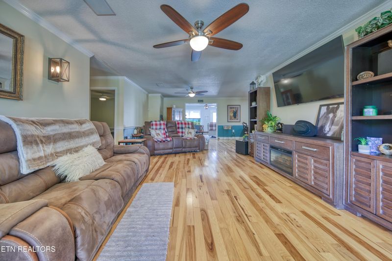 4479 Niles Ferry Rd, Greenback, TN 37742