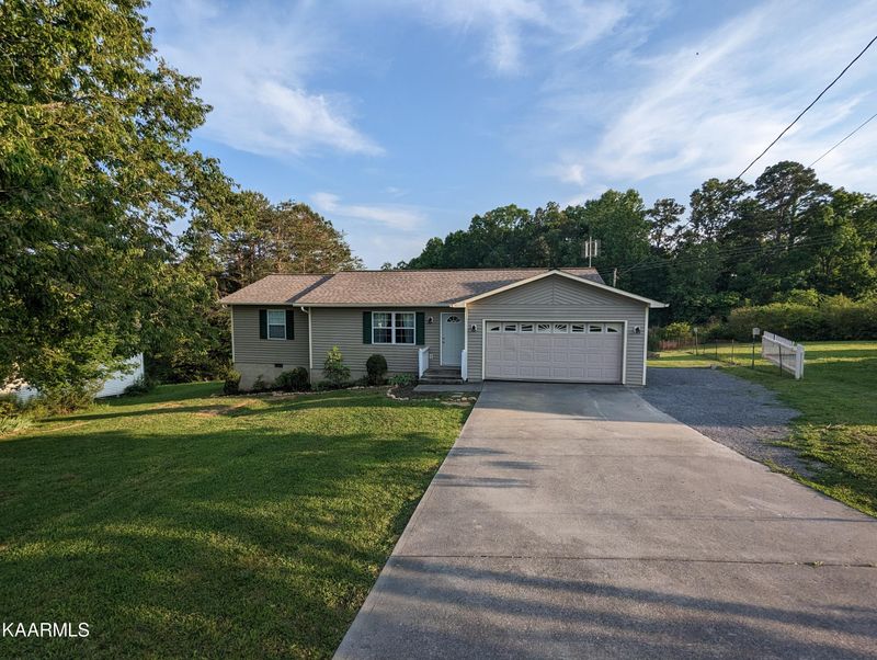448 Connatser Ln, Sevierville, TN 37876
