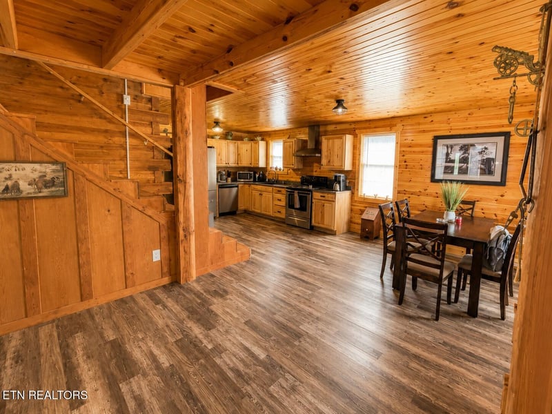 448 John Q Wyatt Rd, Crossville, TN 38571