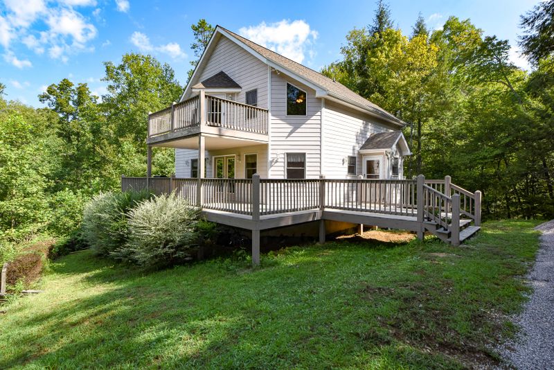 448 Laurel Valley Rd, Townsend, TN 37882