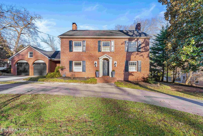 448 W Hillvale Turn, Knoxville, TN 37919