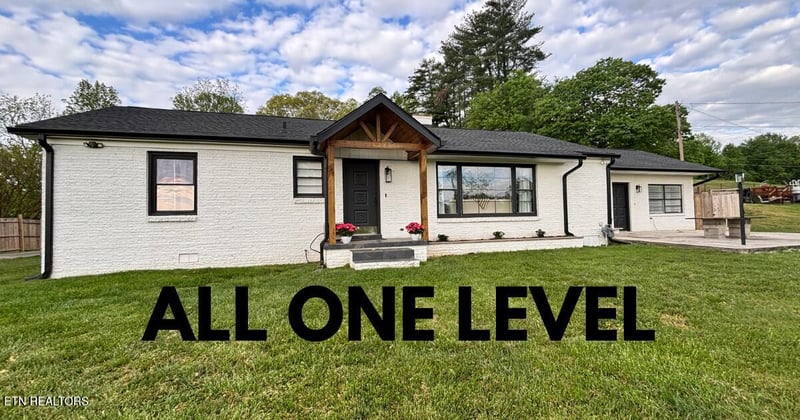 448 Woolsey Rd, Harriman, TN 37748