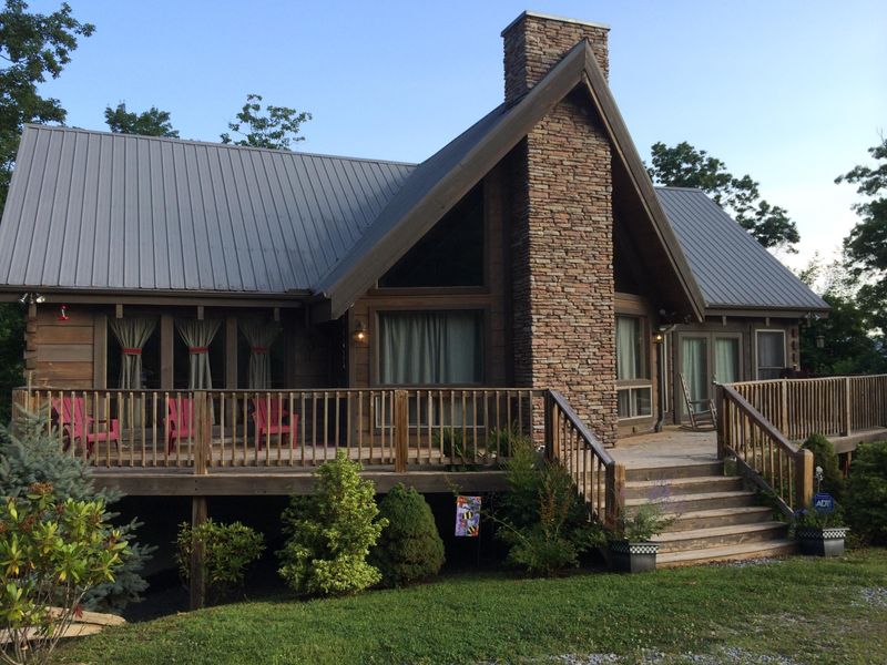 4482 Whetstone Rd, Sevierville, TN 37876