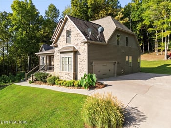 449 Hickory Pointe Ln, Maynardville, TN 37807