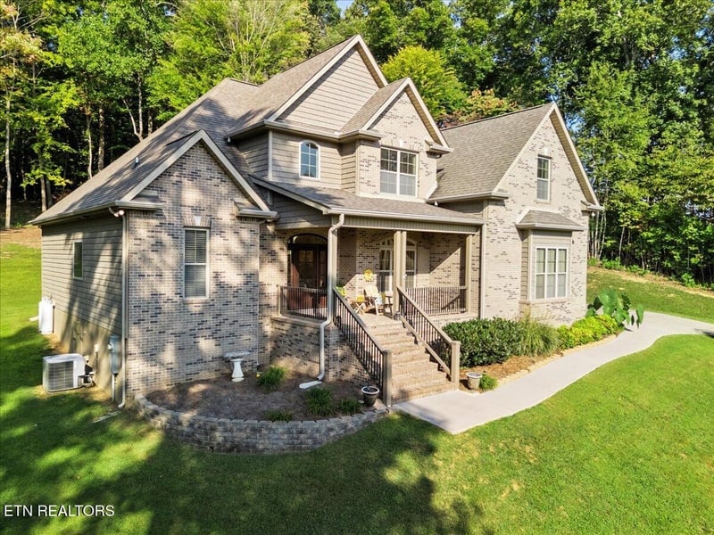 449 Hickory Pointe Ln, Maynardville, TN 37807