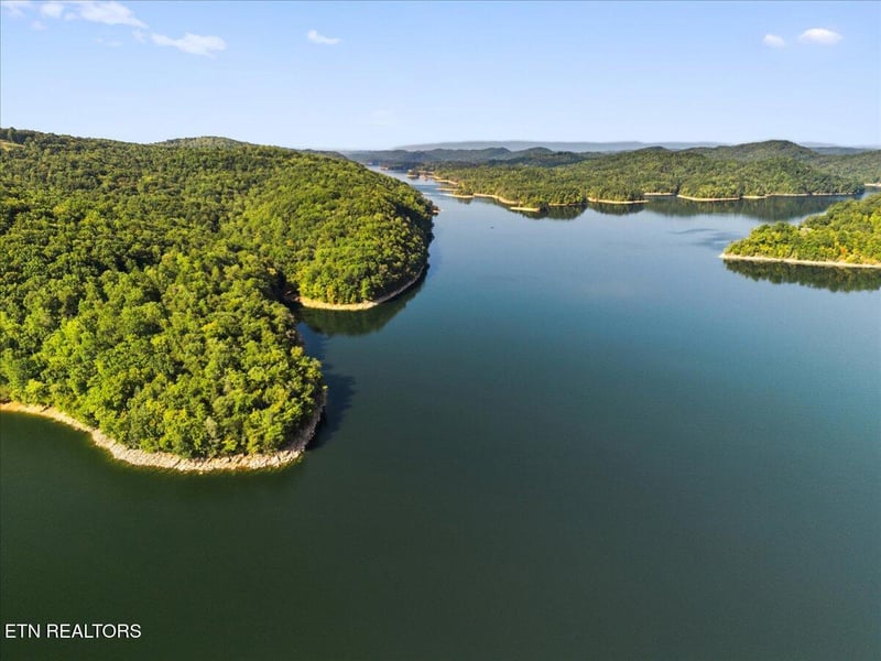 449 Hickory Pointe Ln, Maynardville, TN 37807