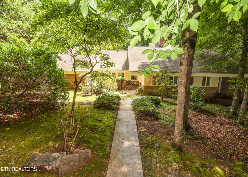 45 Hickory Tr, Norris, TN 37828