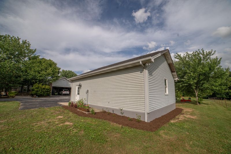 45 Martha Dr, Crossville, TN 38571