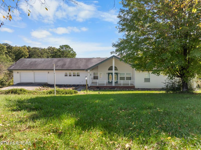 450 Connatser Ln, Sevierville, TN 37876
