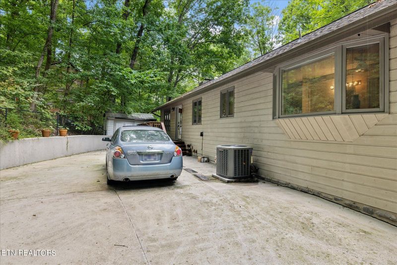 450 Kelly Hills Rd, Sevierville, TN 37876