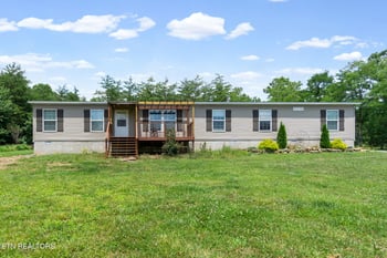 450 Locksley Cir, Crossville, TN 38555