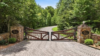 450 Mountain John Loop, Townsend, TN 37882