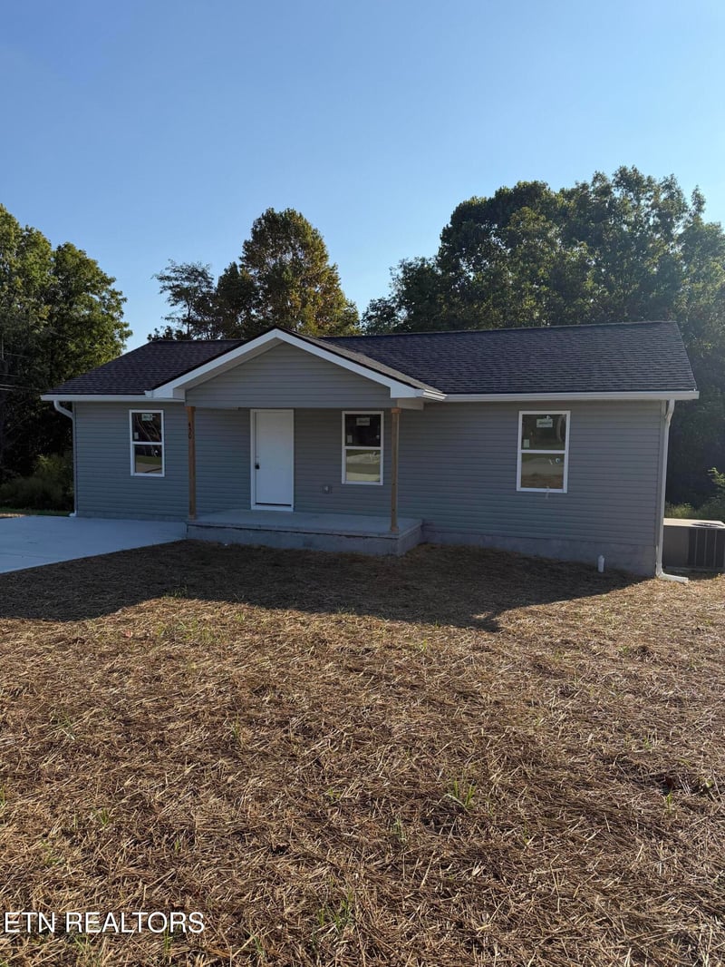 450 Storie Ave, Crossville, TN 38555