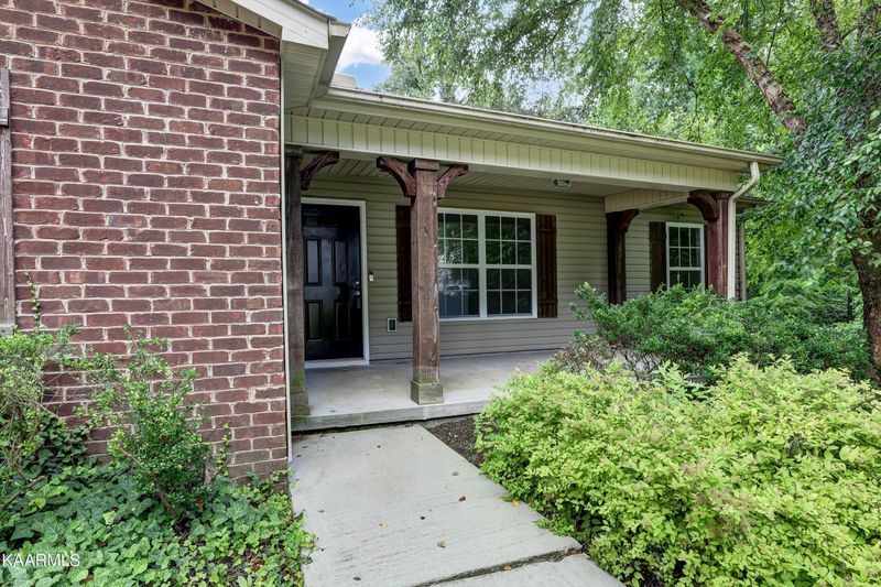 4500 Crosby Dr, Knoxville, TN 37909