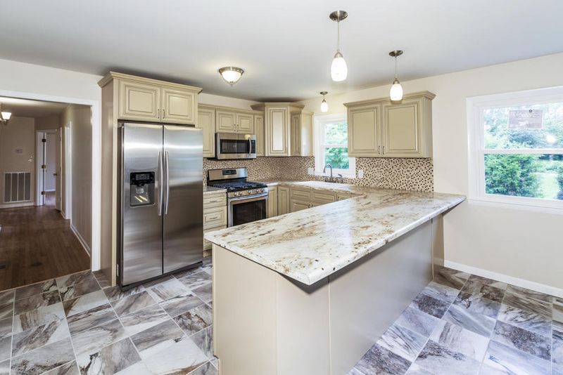 4505 Silverhill Dr, Knoxville, TN 37921