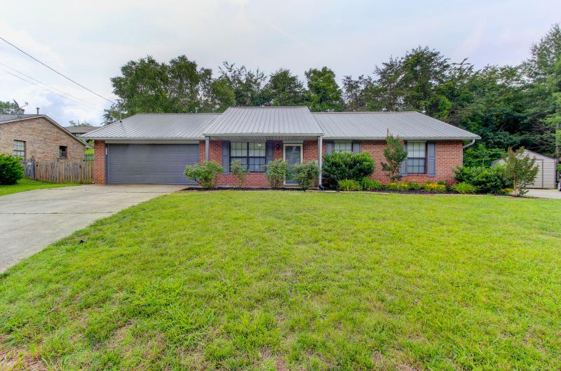 4506 Hooks Ln, Knoxville, TN 37938