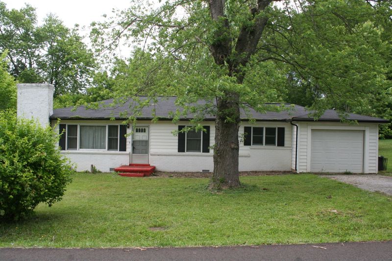 4506 NE Glasgow Rd, Knoxville, TN 37918