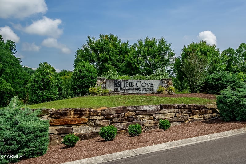 4507 Huffine Rd, Loudon, TN 37774