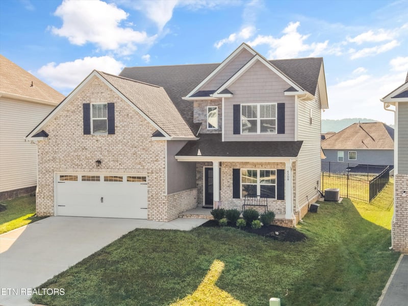 4508 Peace Bell Ave, Powell, TN 37849