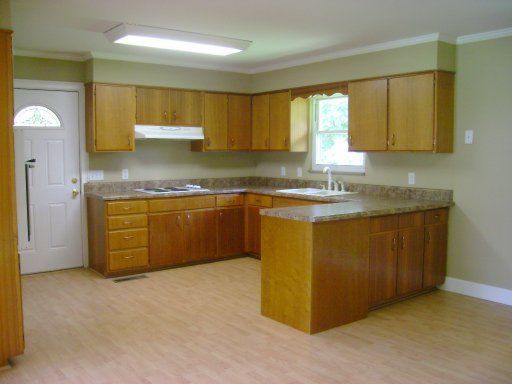 451 Hillcrest Cir, Etowah, TN 37331