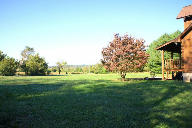 451 Joel Rd, Oliver Springs, TN 37840