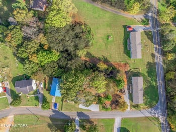 4510 Winslow Dr, Strawberry Plains, TN 37871