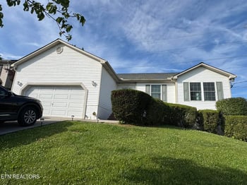 4512 Castleman Ln, Knoxville, TN 37921