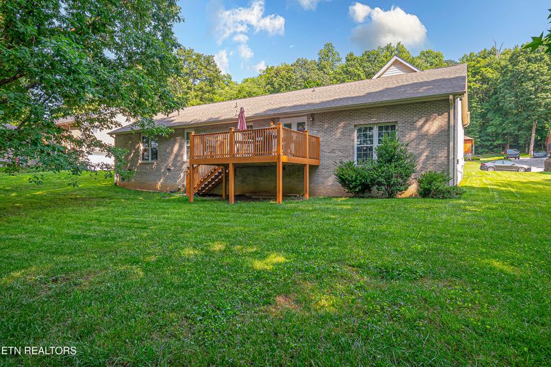 4512 Clairson Dr, Knoxville, TN 37931