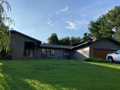 4513 Cobblestone Cir, Knoxville, TN 37938