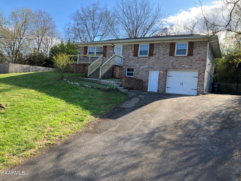 4513 Sullivan Rd, Knoxville, TN 37921
