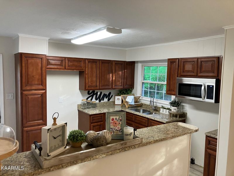 4513 Sullivan Rd, Knoxville, TN 37921