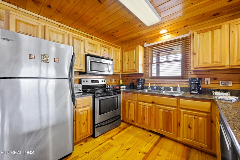 4514 Rocky Bluff Way, Pigeon Forge, TN 37863