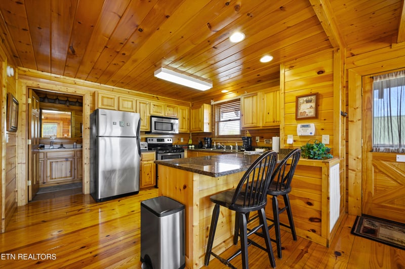 4514 Rocky Bluff Way, Pigeon Forge, TN 37863