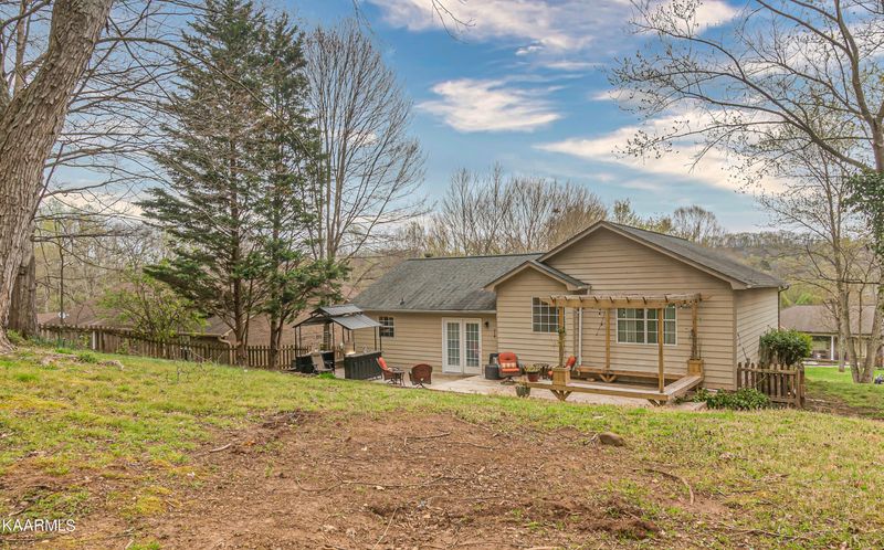 4519 Clairson Dr, Knoxville, TN 37931
