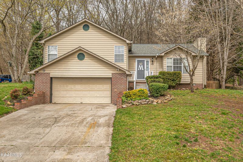 4519 Clairson Dr, Knoxville, TN 37931