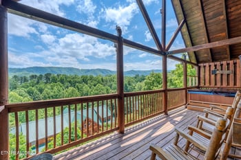 4519 Forest Vista Way, Pigeon Forge, TN 37863