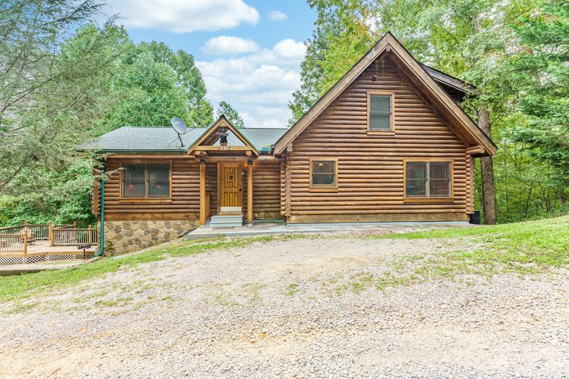4519 Powdermill Estates Rd, Sevierville, TN 37876