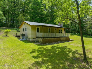 452 County Road 213, Athens, TN 37303