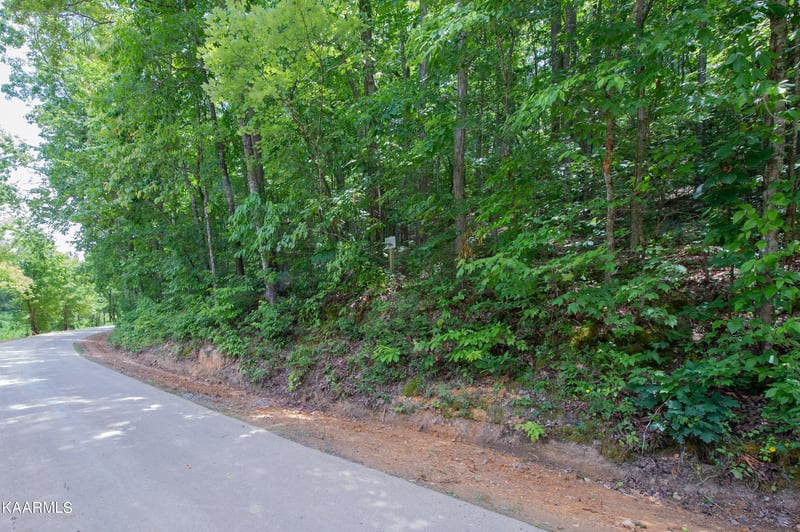 4521 Huffine Rd, Loudon, TN 37774