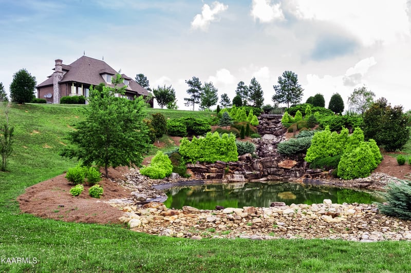 4521 Huffine Rd, Loudon, TN 37774