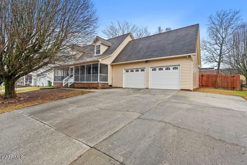 4524 Bucknell Dr, Knoxville, TN 37938