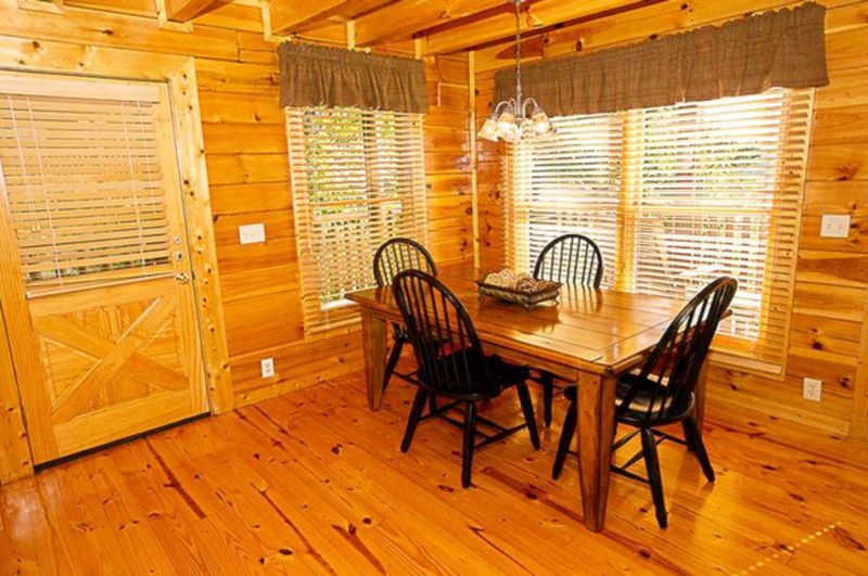 4524 Rocky Bluff Way, Pigeon Forge, TN 37863