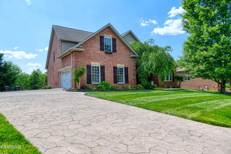 4525 Annalee Way, Knoxville, TN 37921