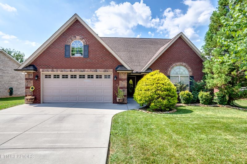 4529 Waldon Pond Ln, Corryton, TN 37721