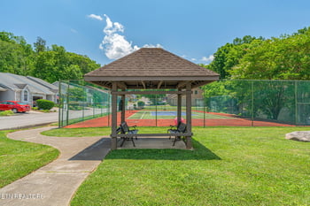 453 Amanda Cir, Knoxville, TN 37922