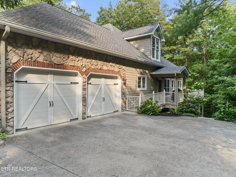 453 Mount John Loop, Townsend, TN 37882