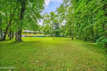 453 Oliver Dr, Oliver Springs, TN 37840
