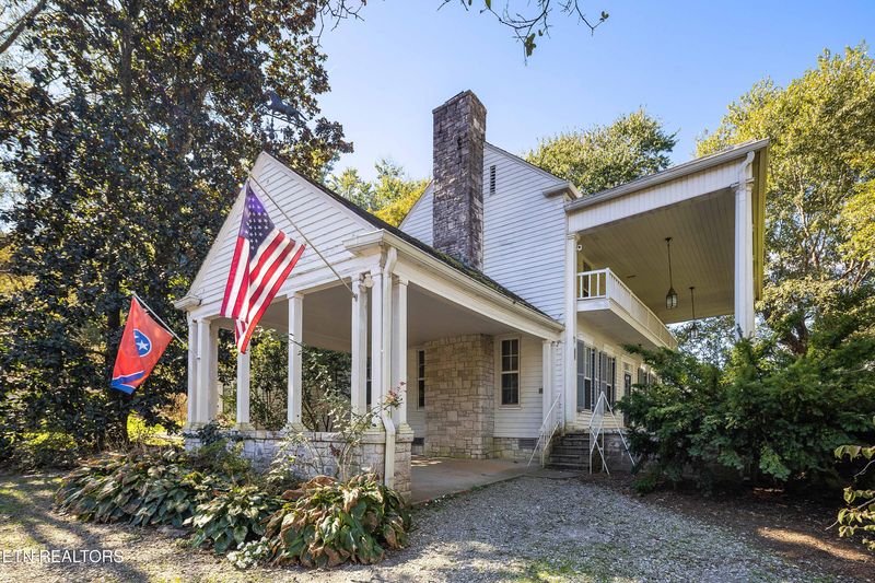 453 Oliver Springs Hw, Clinton, TN 37716